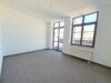 Balkon, Stellplatz, barrierefrei! - Wohnzimmer__