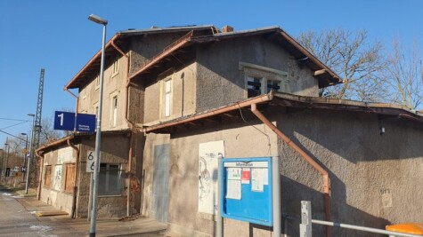 Ehemaliger Bahnhof sucht neue Idee!, 09557 Falkenau, Mehrfamilienhaus