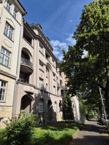 Charmante Kaßberg DG-Wohnung sucht neue Eigentümer!, 09112 Chemnitz, Dachgeschosswohnung